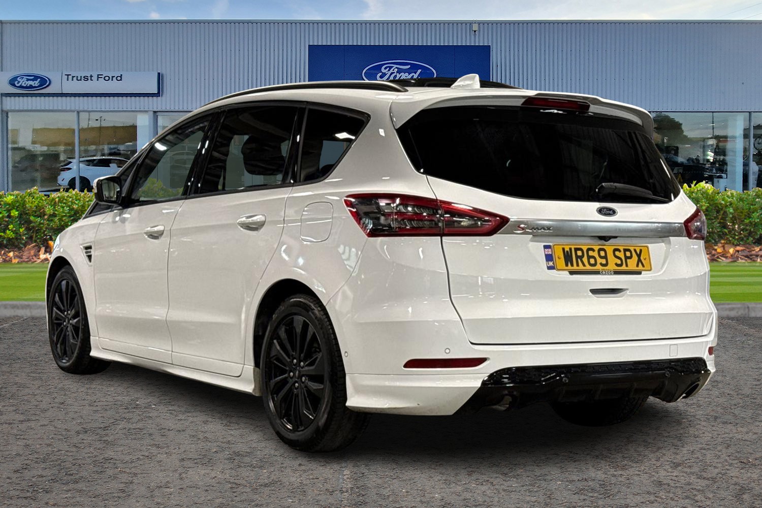 Ford S-MAX Photo 1