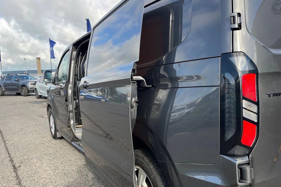 Ford Transit Custom Photo autoimg-2ccdadfe474d3abc6be168be367d2e977cfd1942.jpg