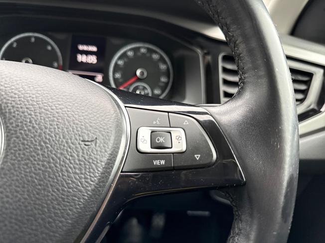 VOLKSWAGEN Polo Photo 17