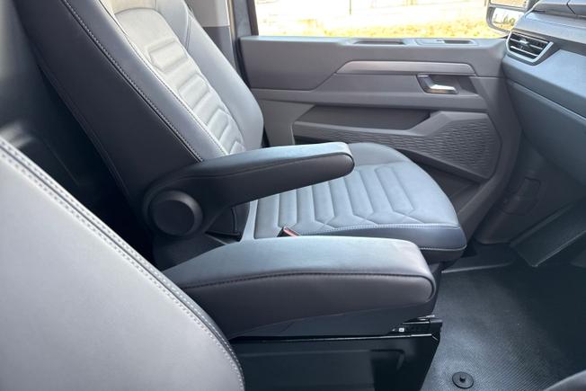 VOLKSWAGEN Transporter Photo 46
