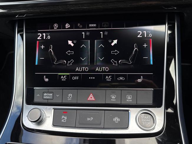 AUDI Q7 Photo 43