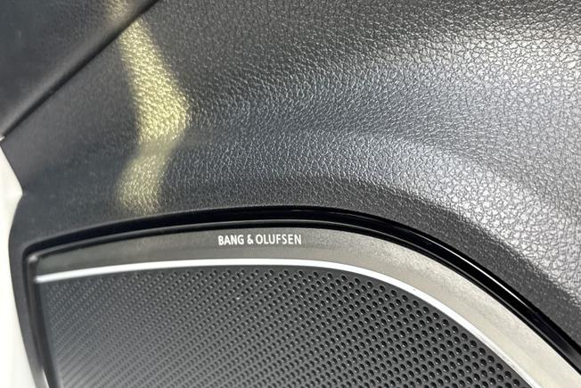 AUDI S3 Photo 31