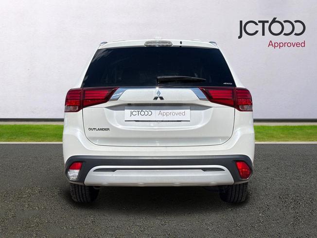 MITSUBISHI Outlander Photo 7