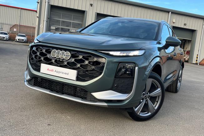 AUDI Q3 Photo 55