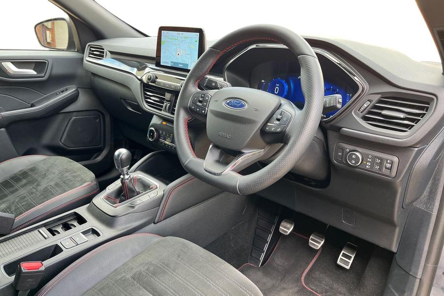 Ford Kuga Photo autoimg-2ce0ac99e7d7e4ba333b0e27d25d4e6e36a36a7e.jpg