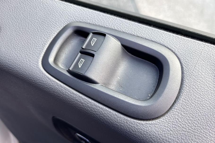 Used FORD TRANSIT WN75NUO 17