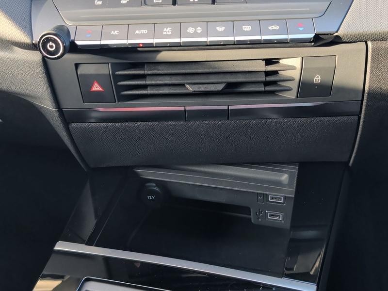 Used Vauxhall Astra BJ73UXY 41