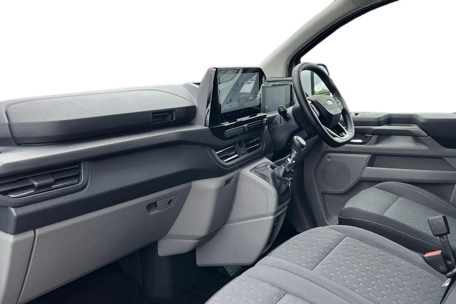 Used Ford TOURNEO CUSTOM YP24MXD 4