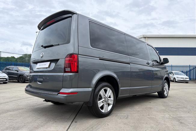 VOLKSWAGEN Transporter Shuttle Photo 27