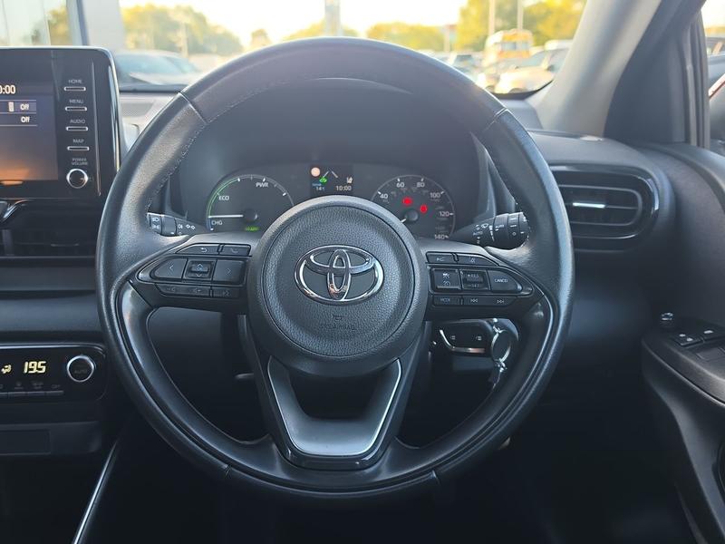 Used Toyota Yaris HF23YDA 32