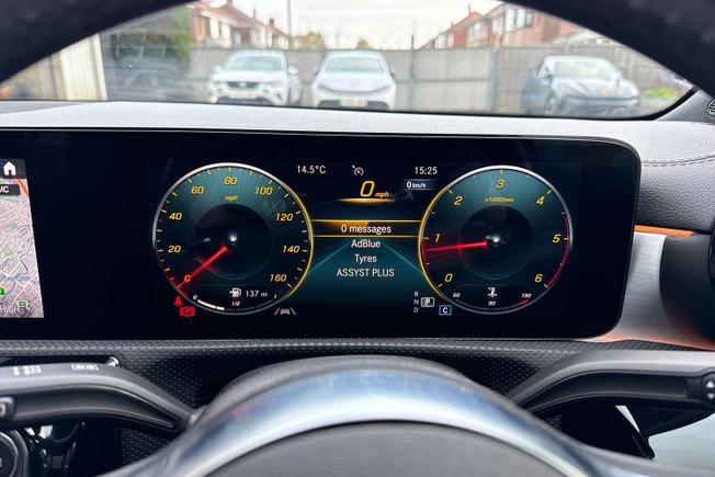 MERCEDES-BENZ A Class Photo 15