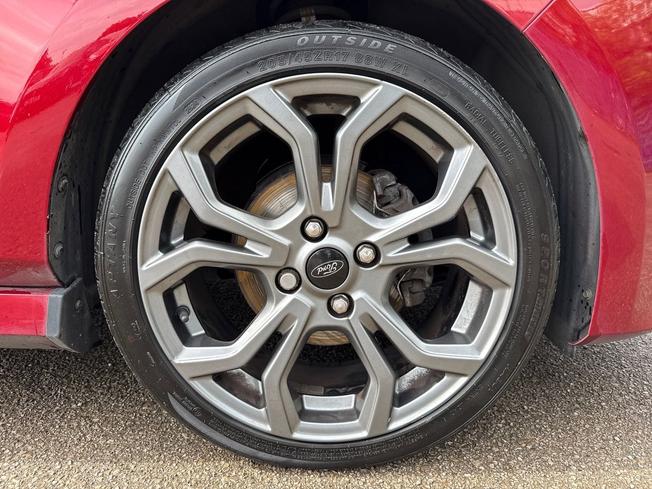 FORD Fiesta Photo 5