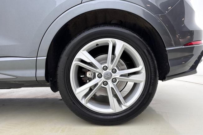 AUDI Q3 Photo 5