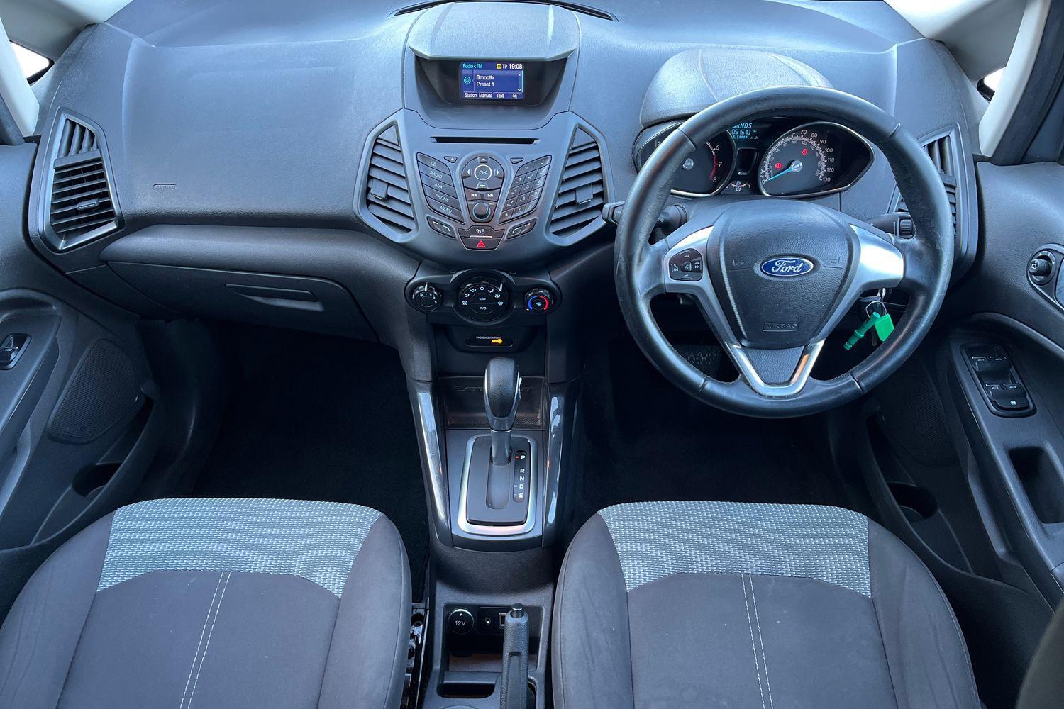 Ford ECOSPORT Photo 9