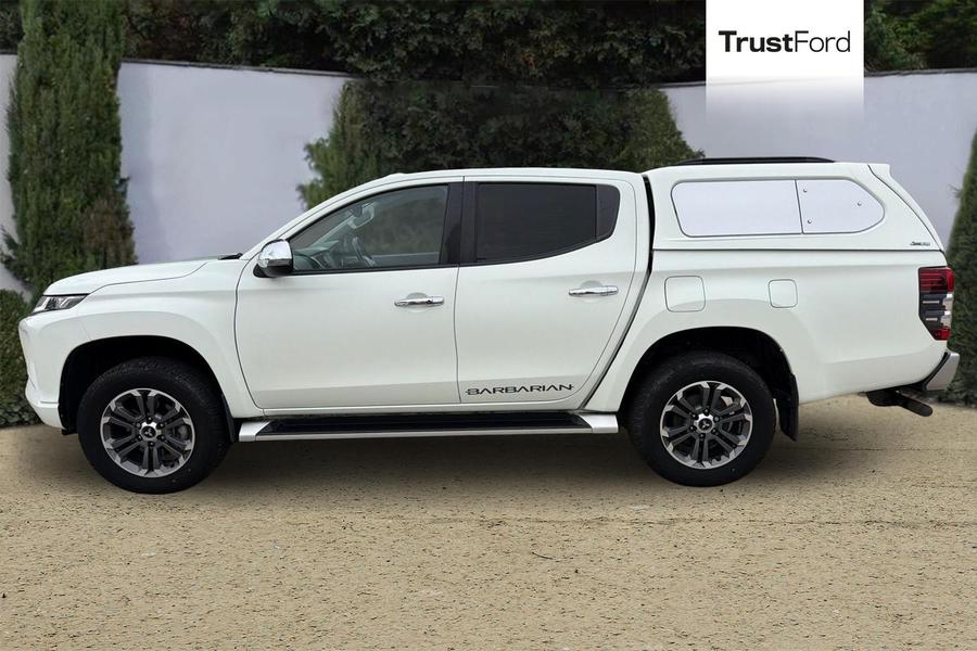 Mitsubishi L200 Photo autoimg-2d03122218d5353870d7a6a4ee7b63e84e64b84a.jpg