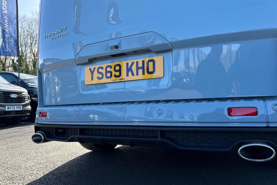 Used Ford TRANSIT CUSTOM YS69KHO 25