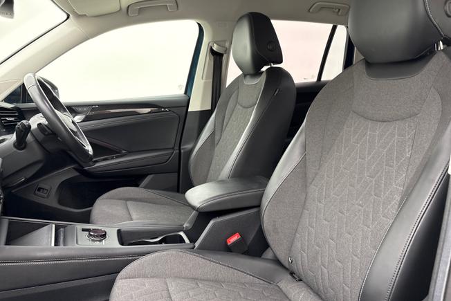 VOLKSWAGEN Tiguan Photo 30