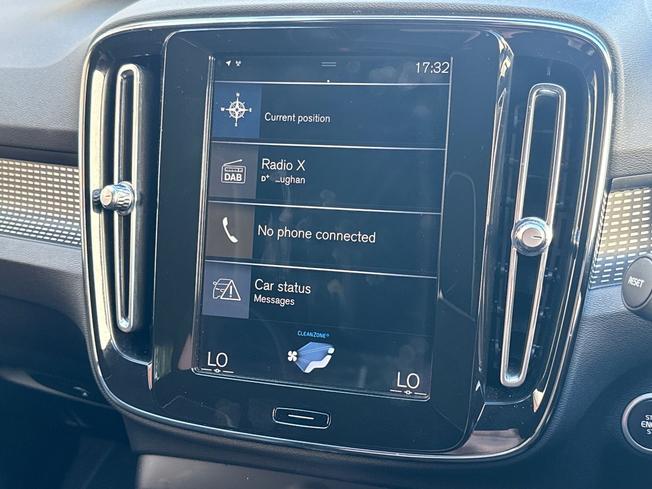 VOLVO Xc40 Photo 13