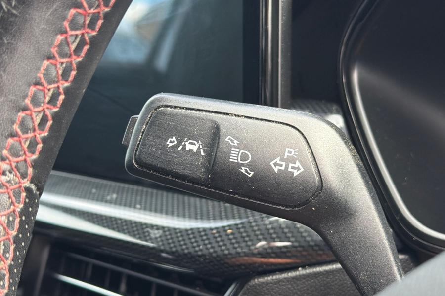 Ford FOCUS Photo autoimg-2d13bc7a6e892f14022a70d01e1c12a5b3ab95b8.jpg