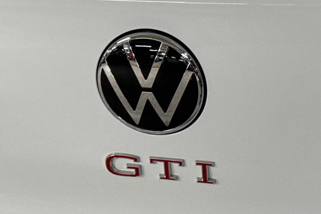 Volkswagen Golf Photo 27