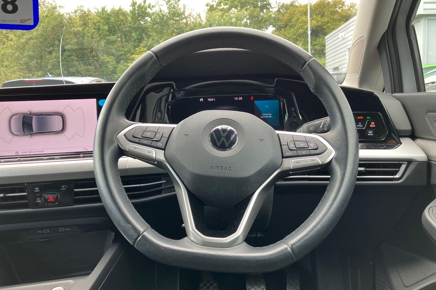 Volkswagen GOLF Photo 11