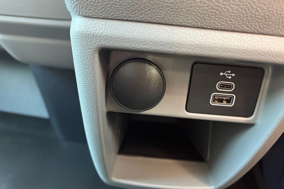 Used Ford Transit Custom KMZ9865 31