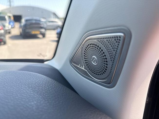 VOLKSWAGEN Transporter Photo 21