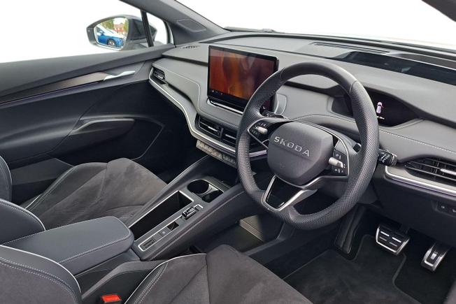 ŠKODA Enyaq Photo 6
