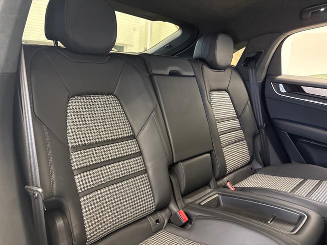 PORSCHE Cayenne Photo 28