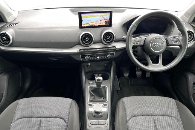 AUDI Q2 Photo 10