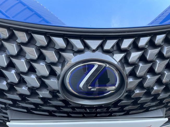 LEXUS UX Photo 22