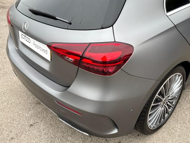 MERCEDES-BENZ A Class Photo 22