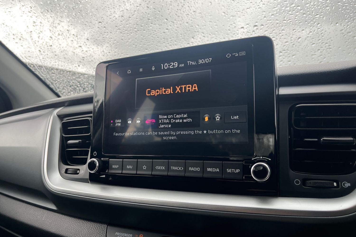 Kia STONIC Photo 24