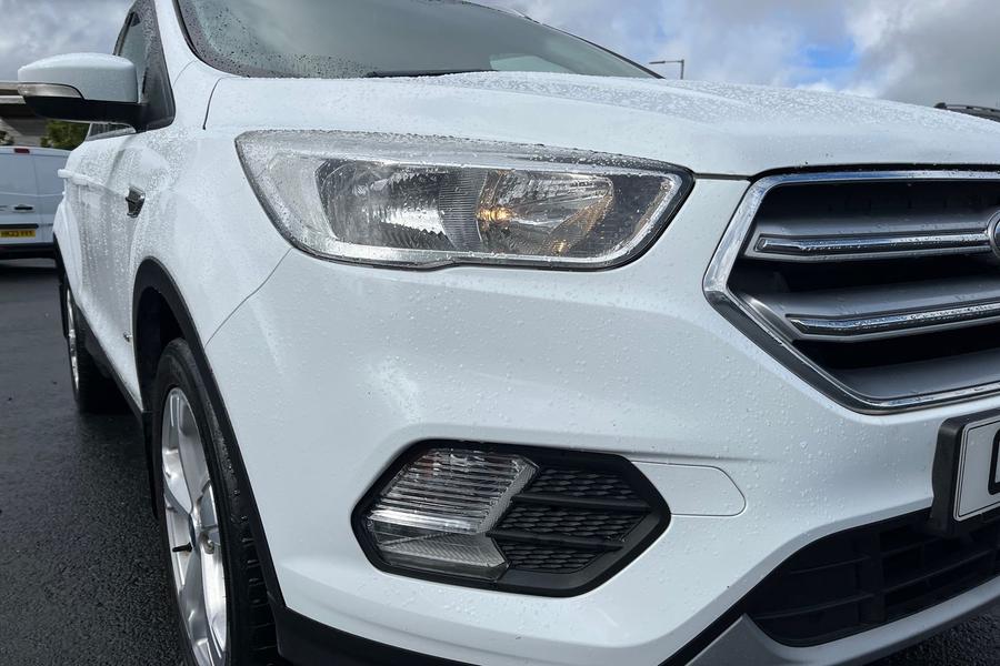 Ford Kuga Photo autoimg-2d3088d651dd2c299582b00337bc017293c11690.jpg