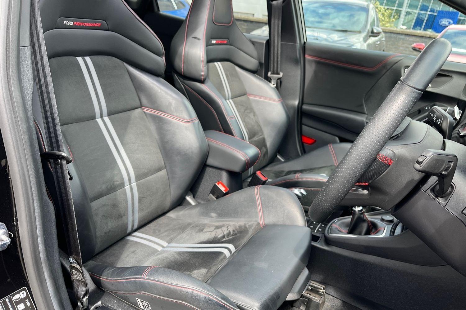 Ford Puma Photo 16