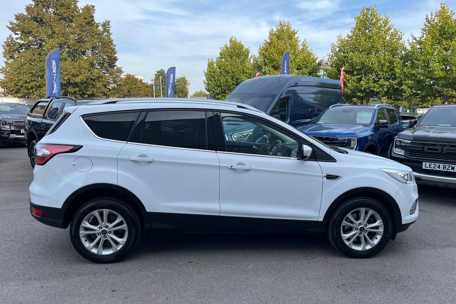 Ford KUGA Photo autoimg-2d371a637cc50cf01d3cab320c2706d9112c3907.jpg
