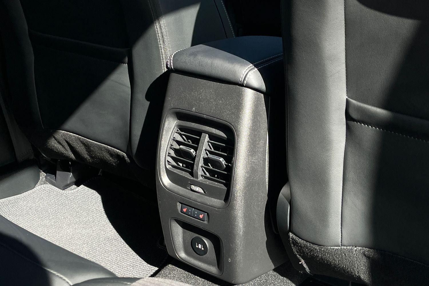 Ford Kuga Photo 36