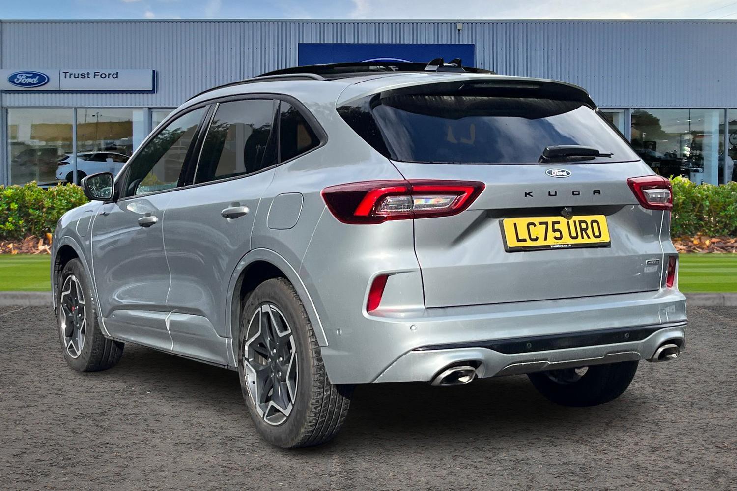 Ford Kuga Photo 1