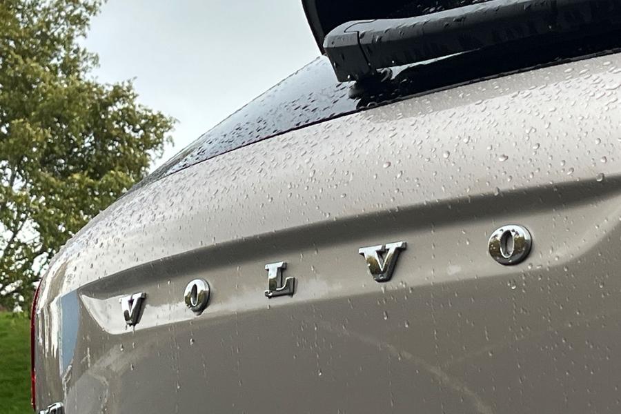 Volvo XC40 Photo autoimg-2d39887f06b8040bcece2c05c71b5ca84c628dd3.jpg