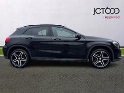 MERCEDES-BENZ Gla Photo 4