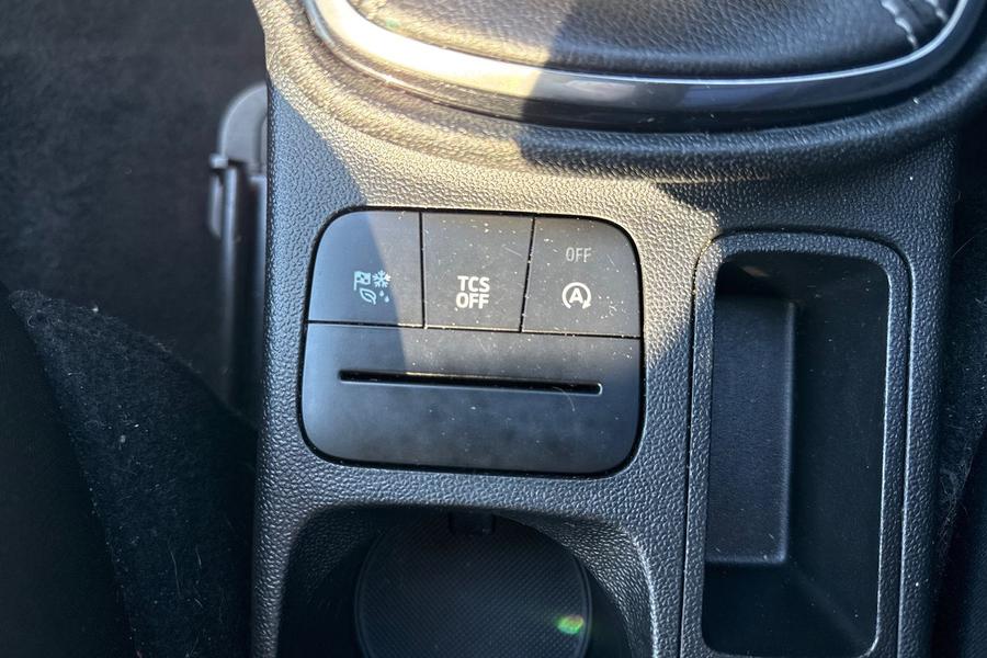 Ford FIESTA Photo autoimg-2d3d269abb5fbf819a91bbcc558e6889303886df.jpg