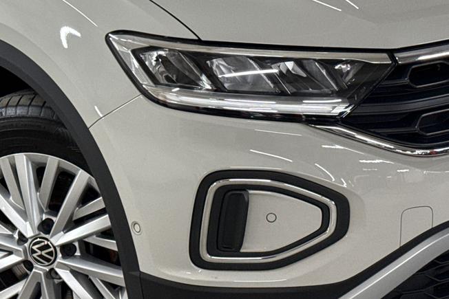 VOLKSWAGEN T-Roc Photo 19