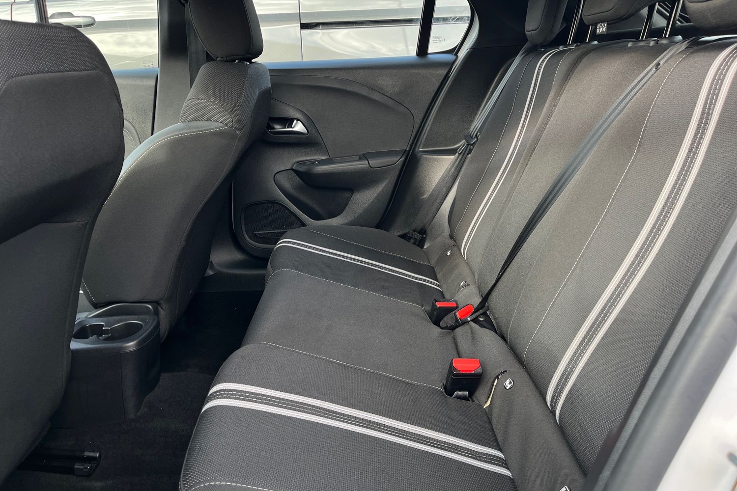 Vauxhall CORSA Photo 19