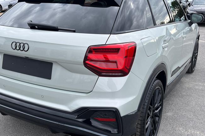 AUDI  SQ2 Photo 18