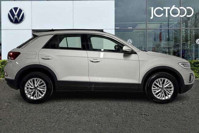 Volkswagen T-Roc Photo 4