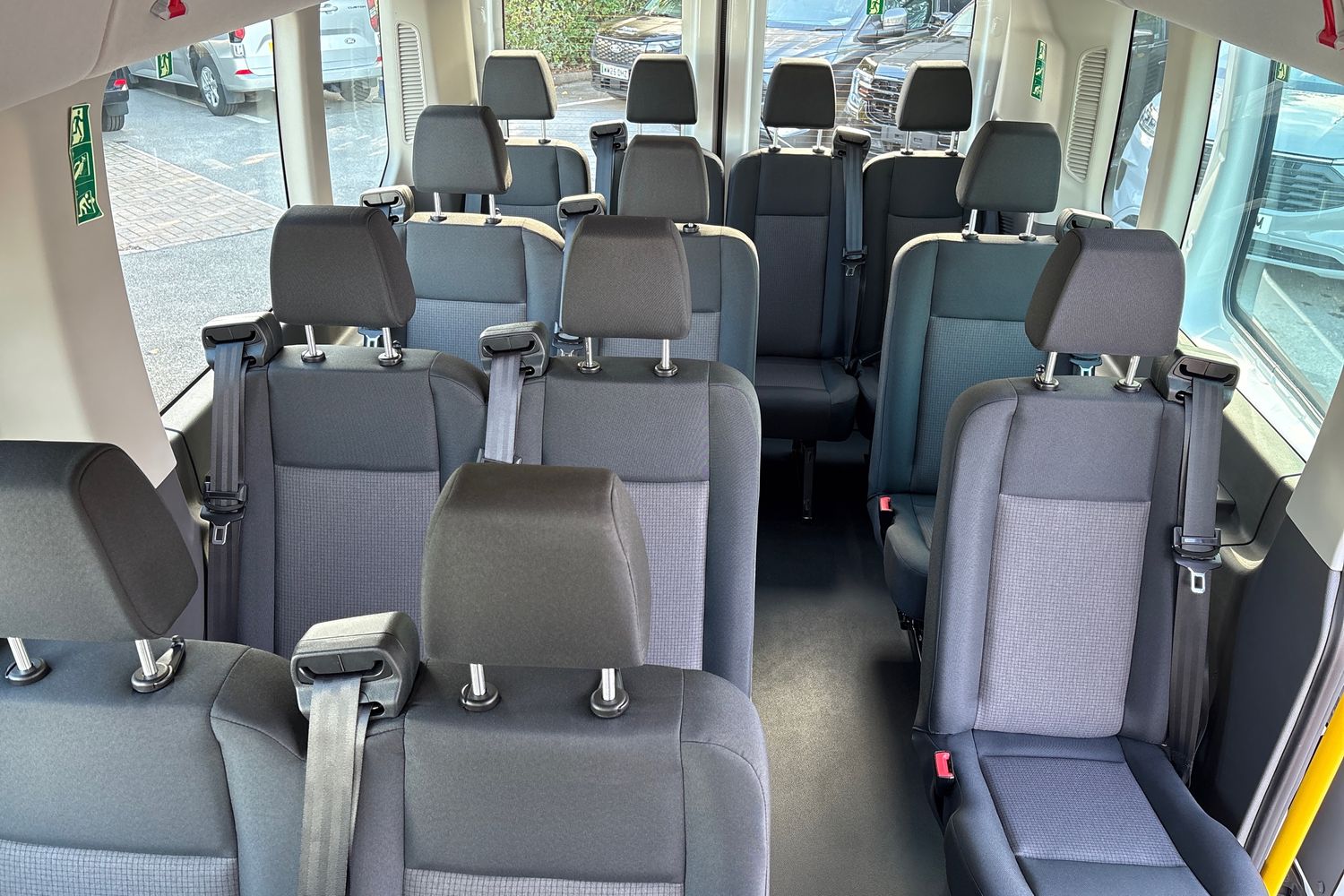Ford Transit Photo 14