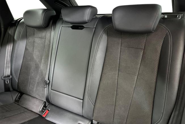 Audi A4 Avant Photo 9