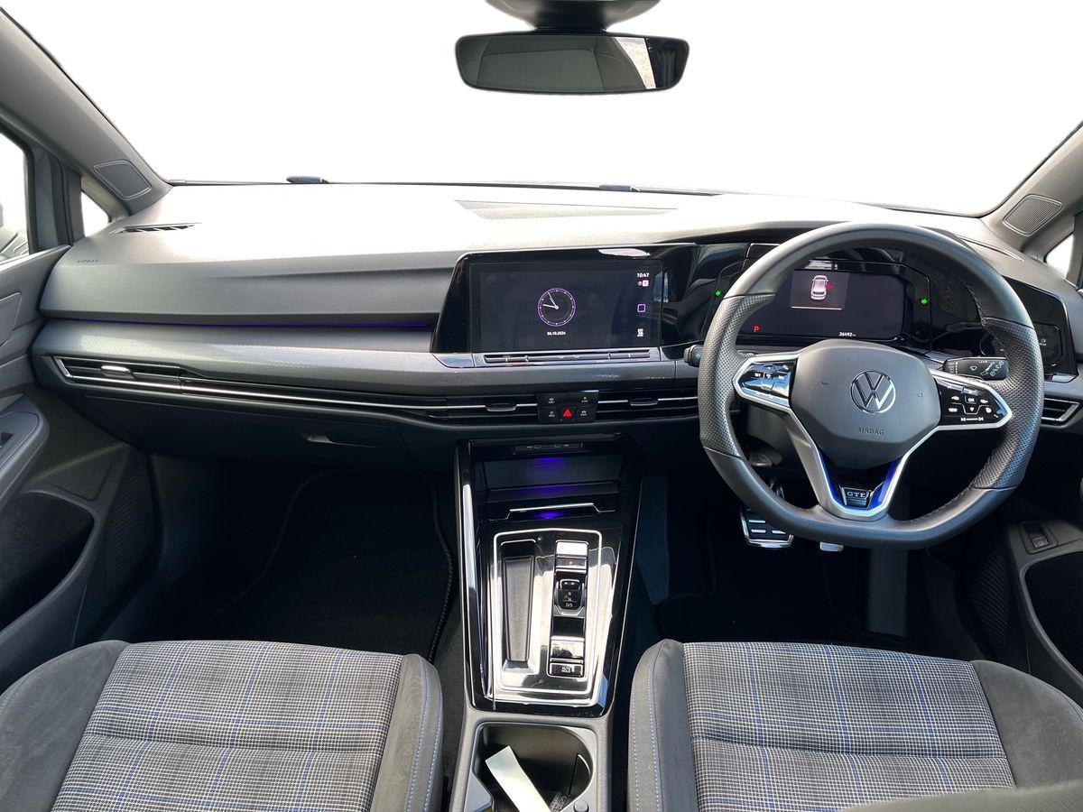 Volkswagen Golf Photo 9