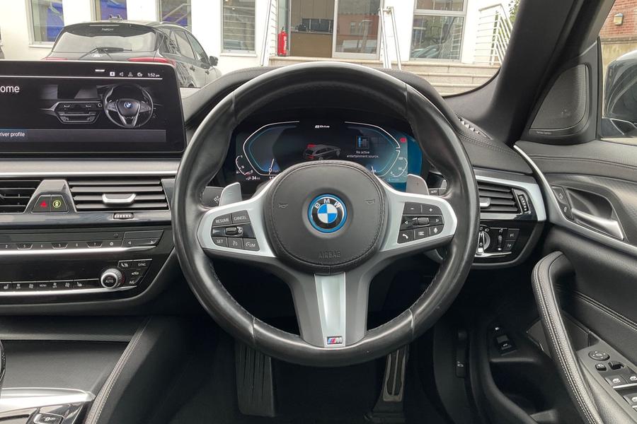 BMW 5 SERIES Photo autoimg-2d4cad5108bb1535db3ca4cab0a32321d2ab4404.jpg