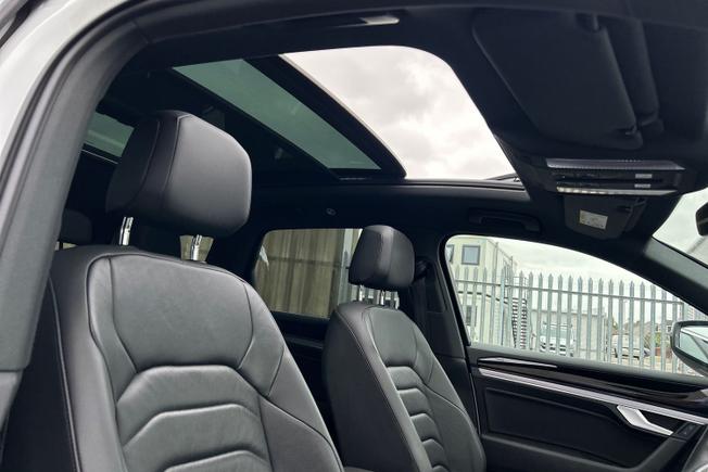 VOLKSWAGEN Touareg Photo 51